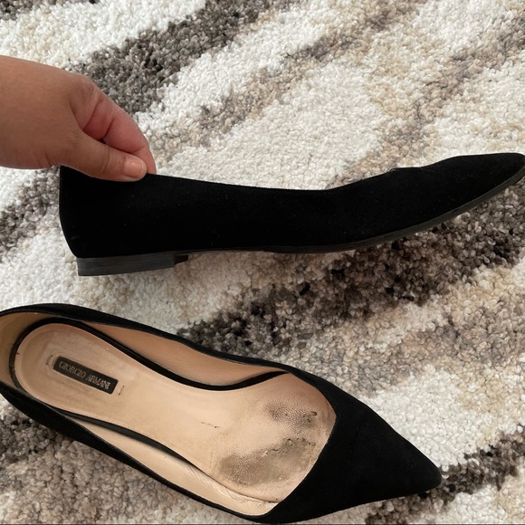 Giorgio Armani Black
Suede Point-Toe Ballerina Flats - Picture 13 of 15